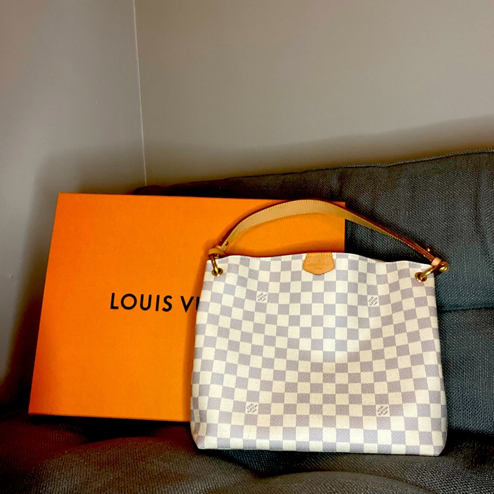 Louis Vuitton Graceful PM, Damier Azur, ballerine interior.